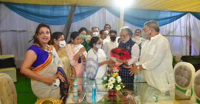 Mamata Banerjee meeting AITC MPs at Sukhendu Sekhar Roy's residence