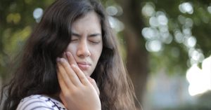 Home and Natural Remedies for Toothache Pain