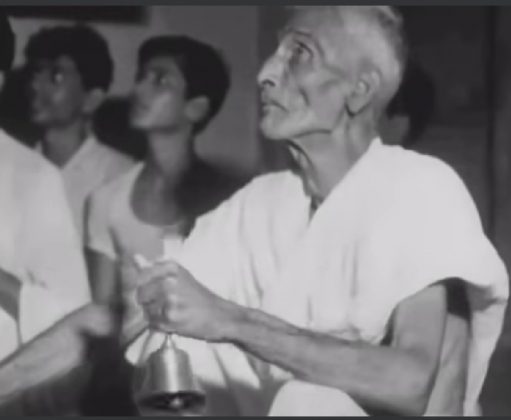 rare images of Dhakeshwari temple durga puja