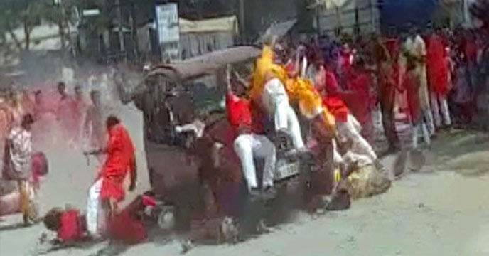 SUV runs into Durga immersion procession