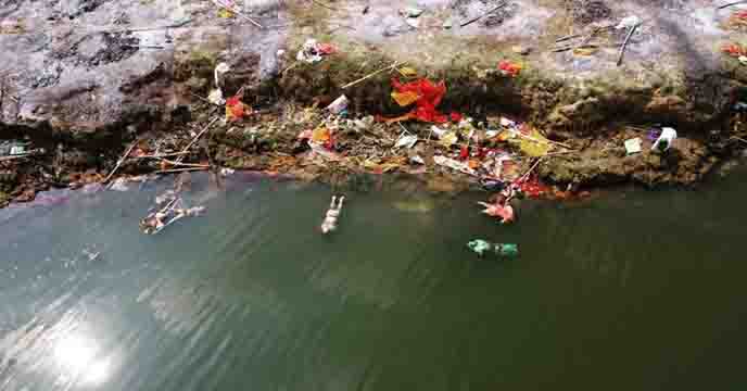 Ganges becomes dumping ground for second wave of corona, claims IAS officer