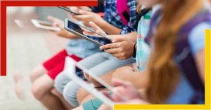 smartphones-to-students-at-