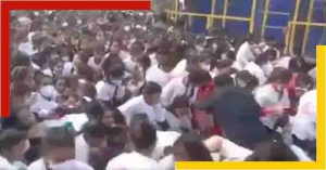 In the congressional marathon Bareilly showing the thumbs up to the Covid rule