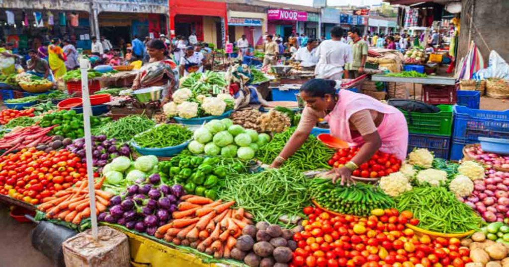 olkata Market Prices Surge: Vegetables, Fish, Meat Strain Budgets